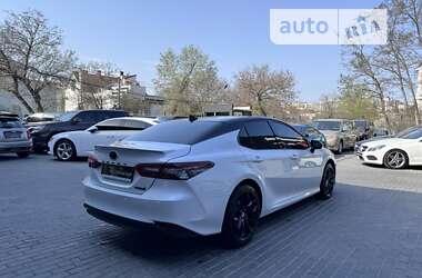 Седан Toyota Camry 2022 в Одессе