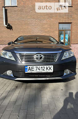 Седан Toyota Camry 2012 в Павлограді