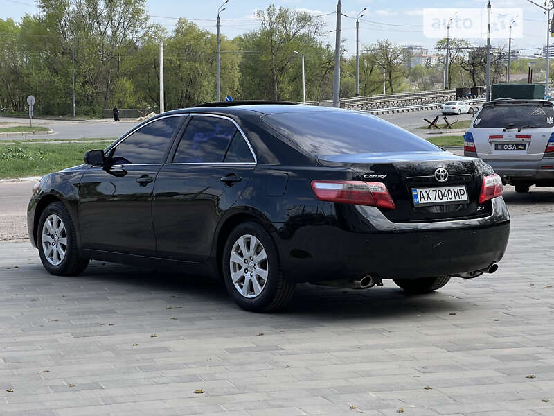 Седан Toyota Camry 2007 в Харькове