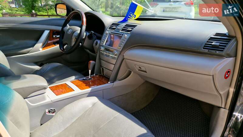 Седан Toyota Camry 2007 в Самборе