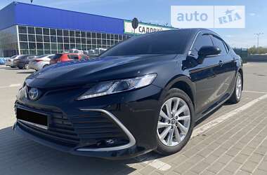 Седан Toyota Camry 2021 в Сумах