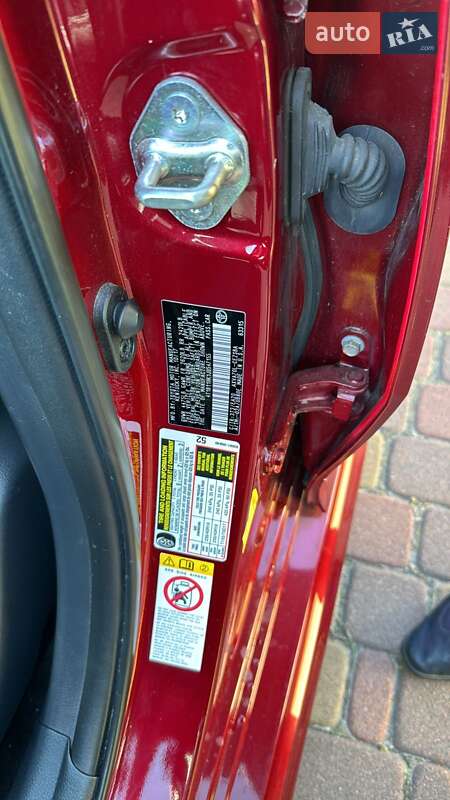 Седан Toyota Camry 2017 в Полтаві