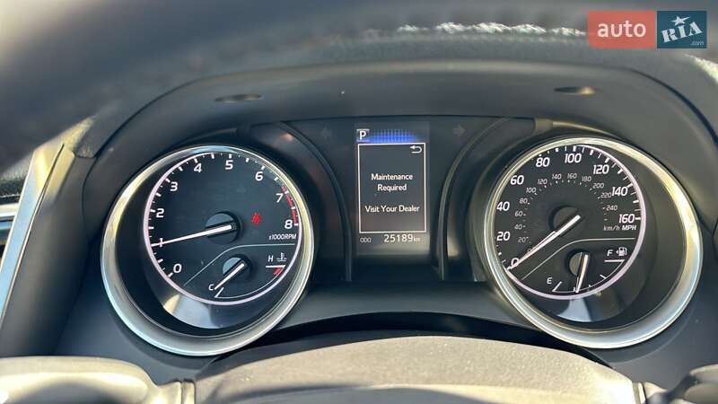 Седан Toyota Camry 2017 в Полтаві