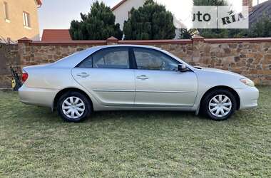 Седан Toyota Camry 2005 в Львові