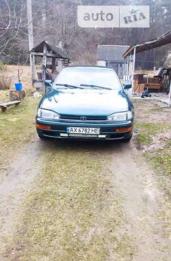 Седан Toyota Camry 1993 в Харькове