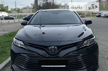 Toyota Camry 2017