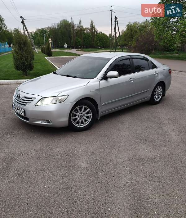 Седан Toyota Camry 2008 в Сумах