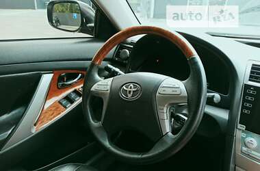 Седан Toyota Camry 2007 в Києві