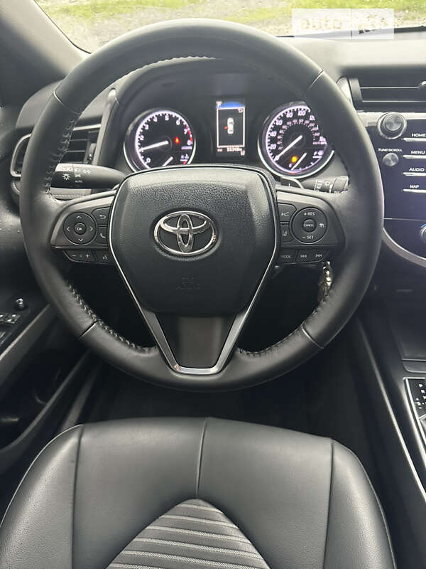 Седан Toyota Camry 2020 в Казатине