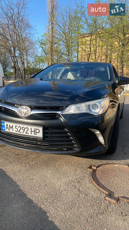 Toyota Camry 2015