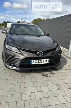 Седан Toyota Camry 2021 в Львове