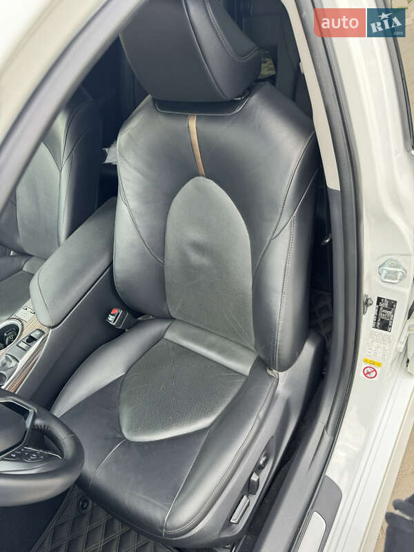 Седан Toyota Camry 2017 в Одессе