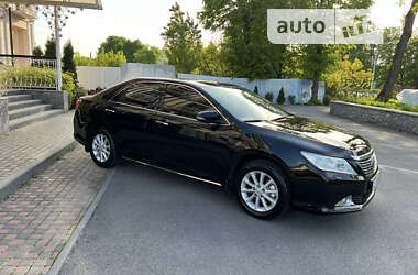 Седан Toyota Camry 2012 в Виннице