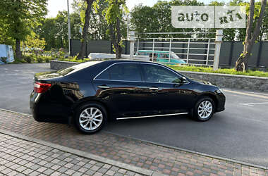 Седан Toyota Camry 2012 в Виннице