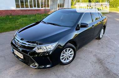 Toyota Camry 2017