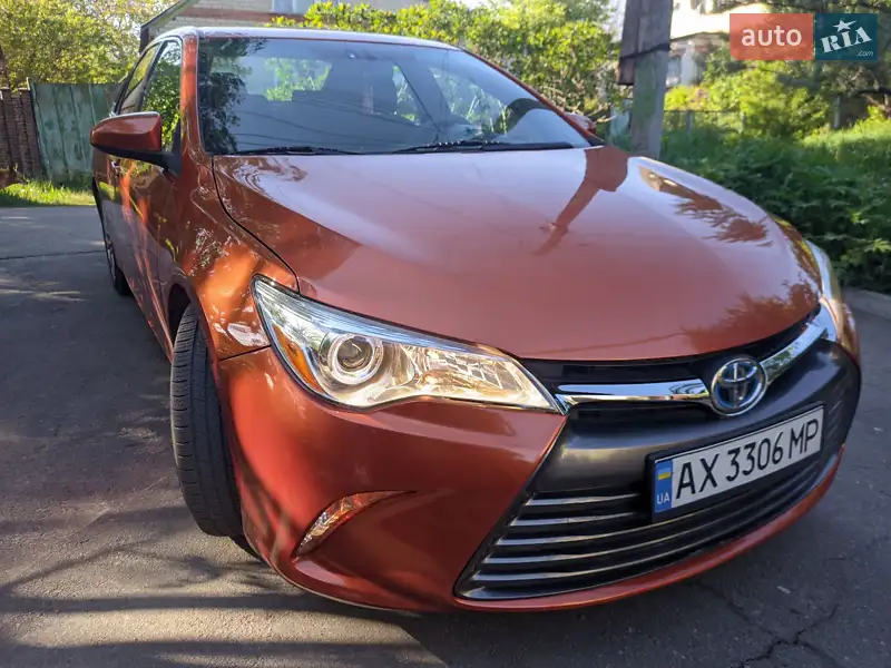 Toyota Camry 2015