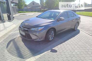 Toyota Camry 2016