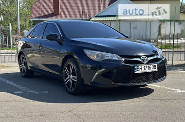 Toyota Camry 2016