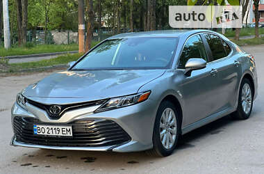 Toyota Camry 2018