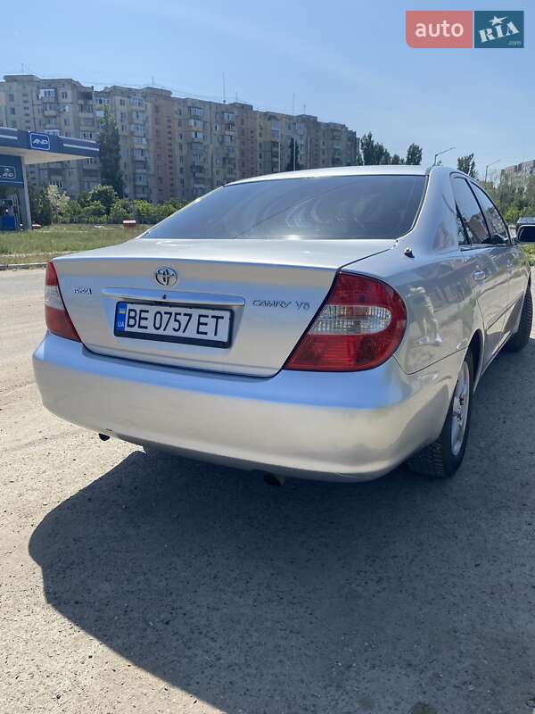 Седан Toyota Camry 2004 в Миколаєві
