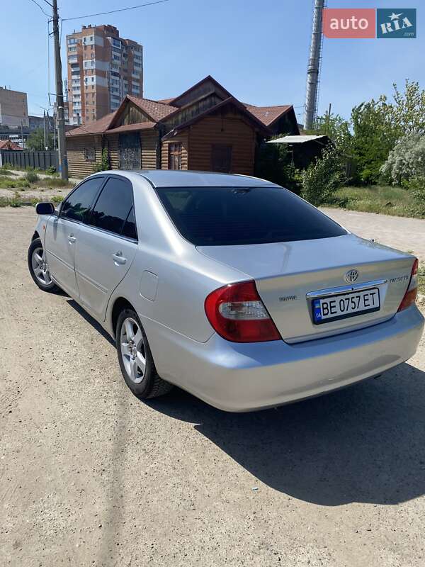 Седан Toyota Camry 2004 в Миколаєві