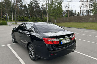 Седан Toyota Camry 2012 в Киеве