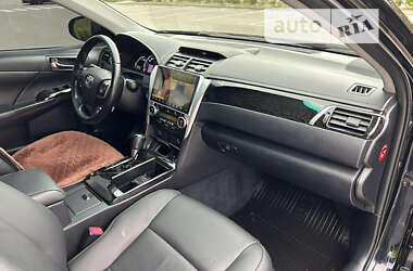 Седан Toyota Camry 2012 в Киеве