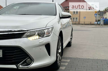 Седан Toyota Camry 2015 в Ахтырке