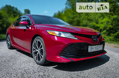 Седан Toyota Camry 2018 в Пирятині