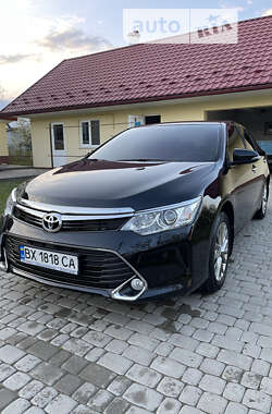 Седан Toyota Camry 2016 в Дунаївцях