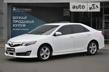 Toyota Camry 2012