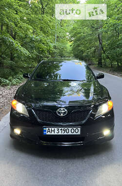 Седан Toyota Camry 2006 в Обухове