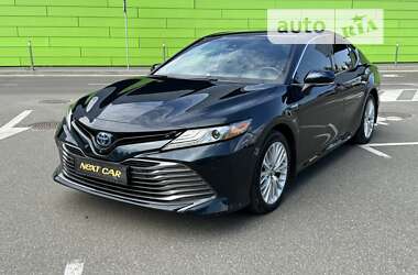 Toyota Camry 2018