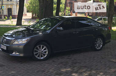 Седан Toyota Camry 2011 в Києві