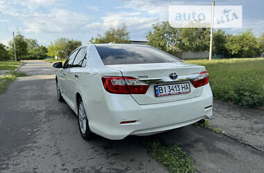 Седан Toyota Camry 2012 в Полтаве