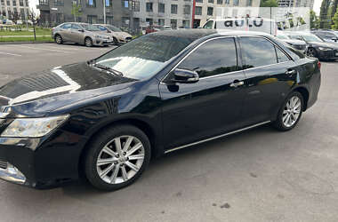 Toyota Camry 2011