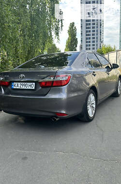 Седан Toyota Camry 2015 в Києві