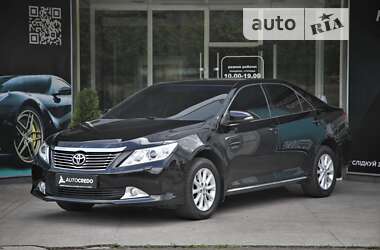 Toyota Camry 2011