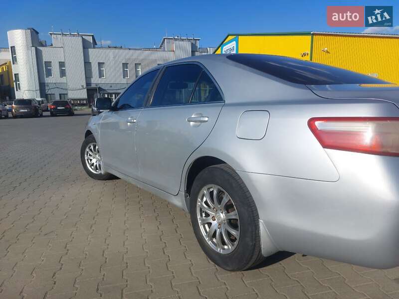 Седан Toyota Camry 2007 в Хмельницькому