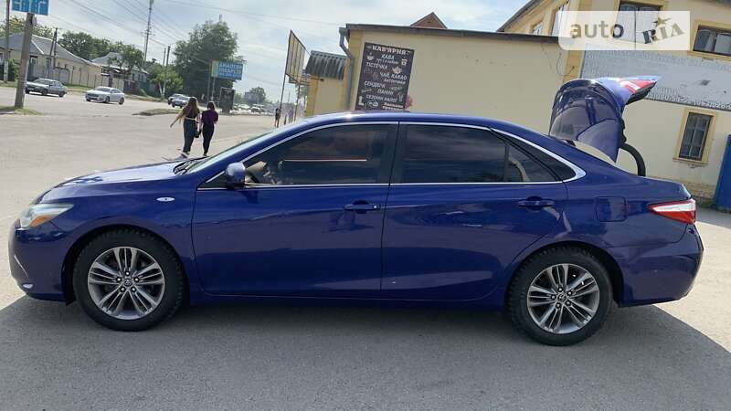 Toyota Camry 2015