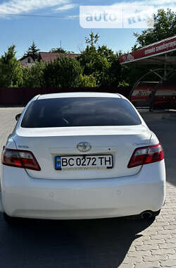 Седан Toyota Camry 2010 в Львові