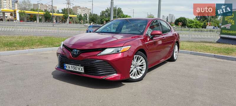 Toyota Camry 2018