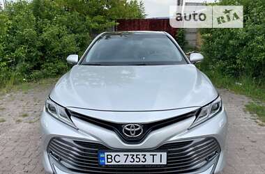 Седан Toyota Camry 2018 в Рава-Руській