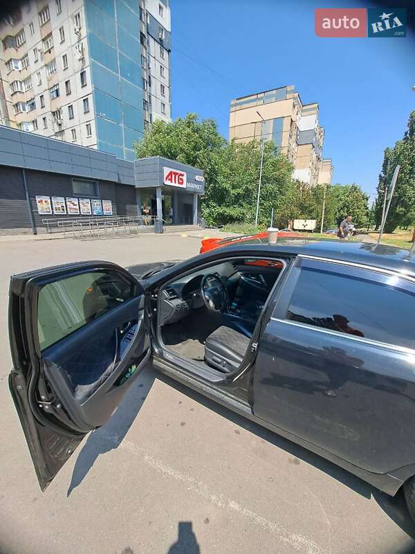 Седан Toyota Camry 2007 в Кривом Роге