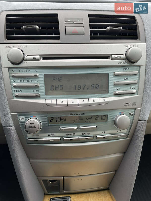 Седан Toyota Camry 2007 в Кропивницком