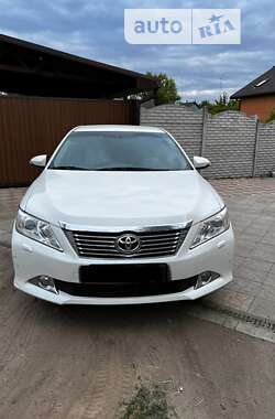 Toyota Camry 2014