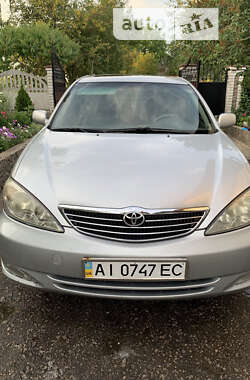 Седан Toyota Camry 2004 в Богуславі