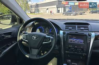 Седан Toyota Camry 2017 в Києві