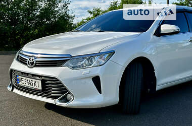 Седан Toyota Camry 2014 в Кривом Роге