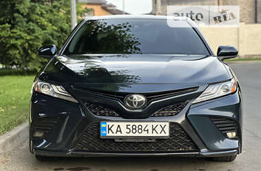 Toyota Camry 2018